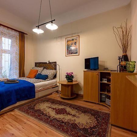 A Quiet Studio In The Heart Of The City 부다페스트 외부 사진