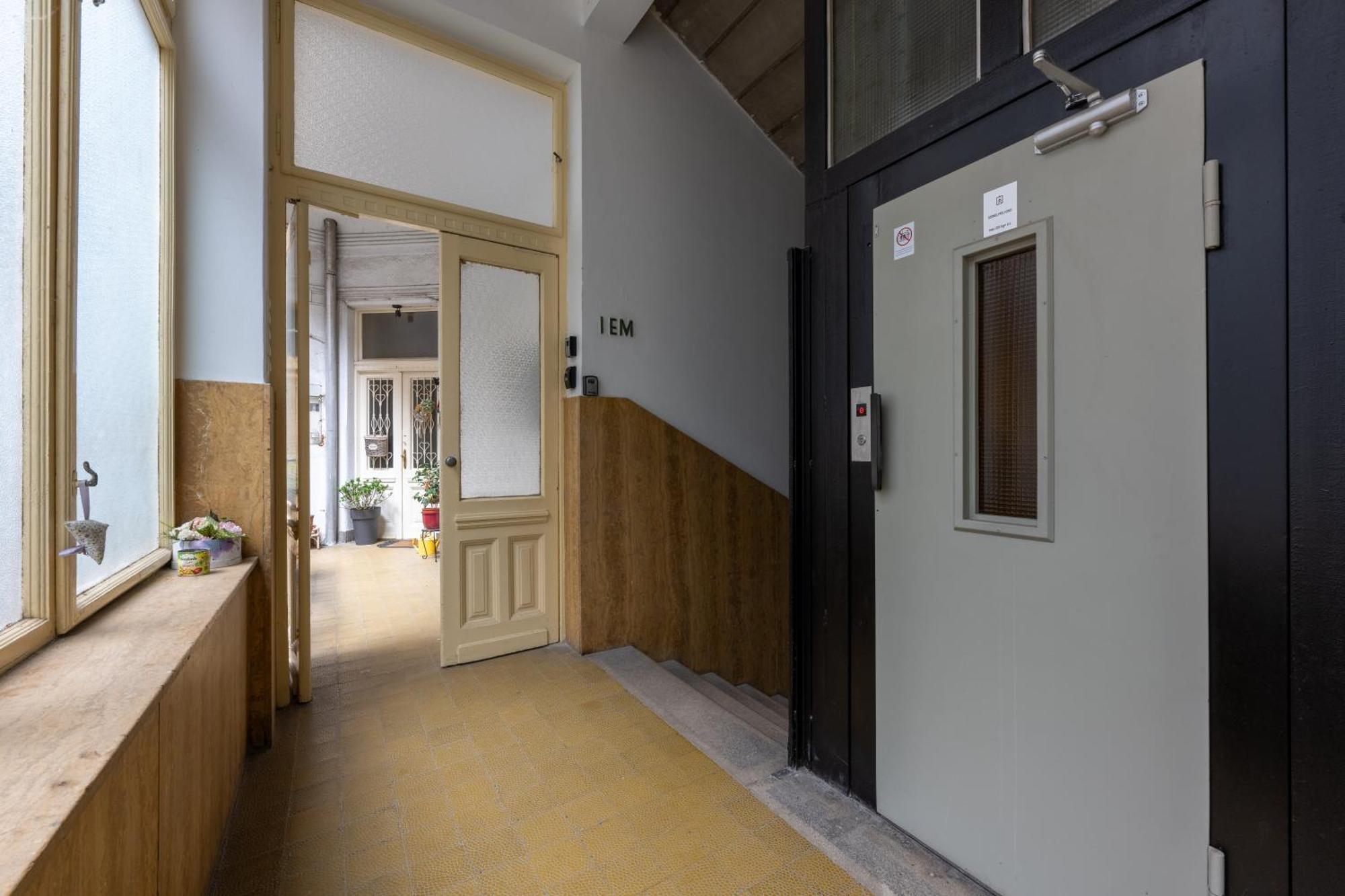 A Quiet Studio In The Heart Of The City 부다페스트 외부 사진
