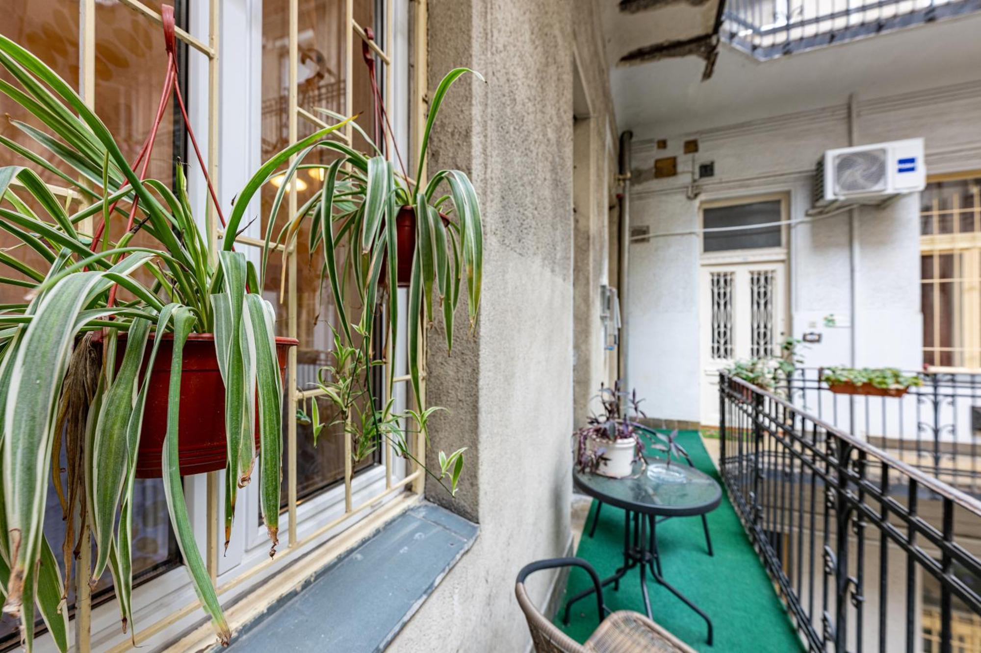 A Quiet Studio In The Heart Of The City 부다페스트 외부 사진